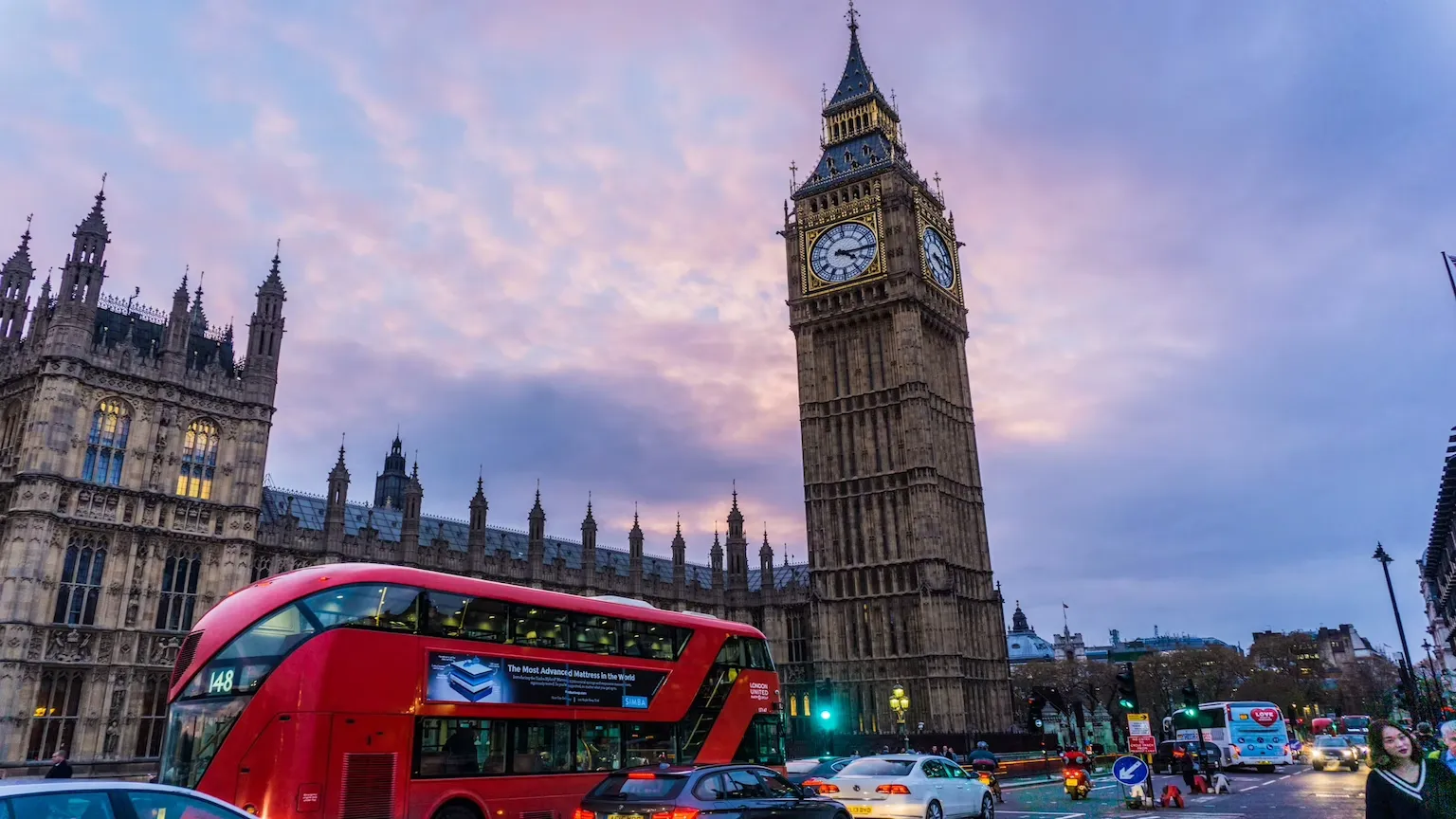 Britannian GAMSTOP-peliestojärjestelmän ja National Lotteryn lottoarvontojen välistä rajausta käsittelevä uutiskuva